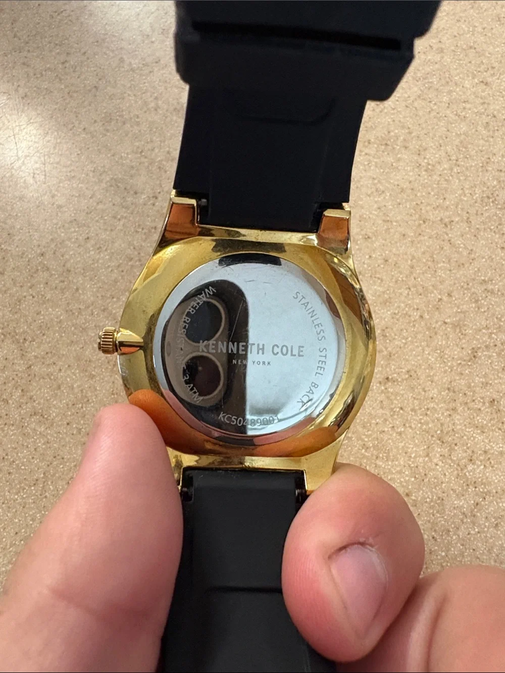 Kenneth Cole men's quartz watch